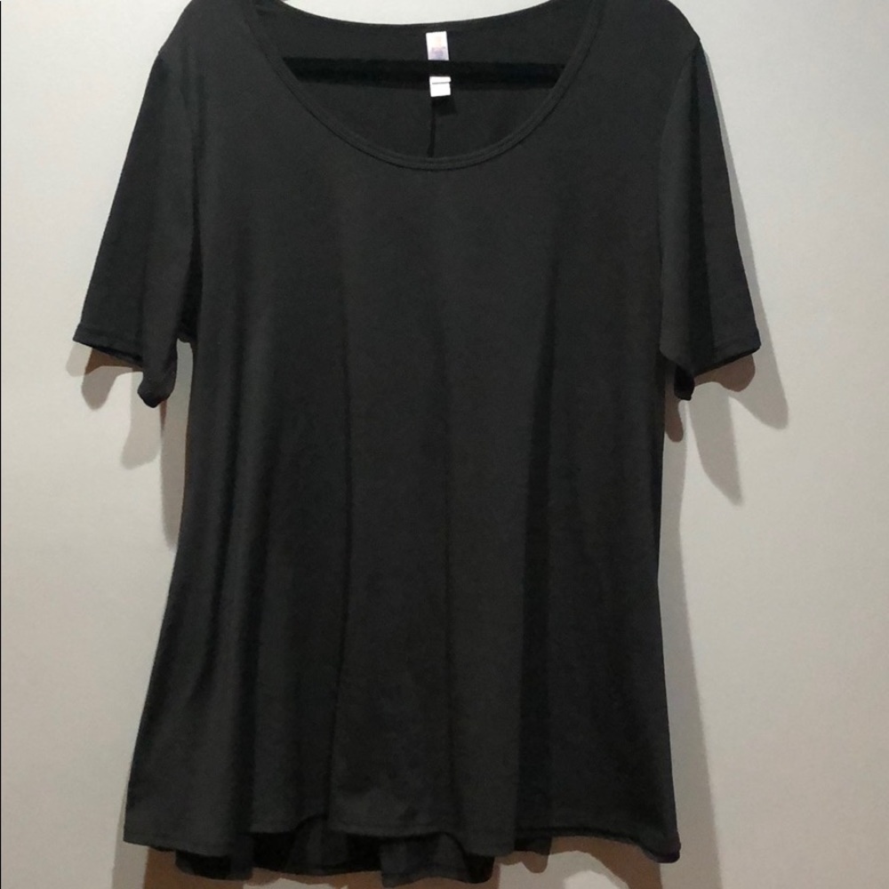 BLACK Lularoe Perfect T